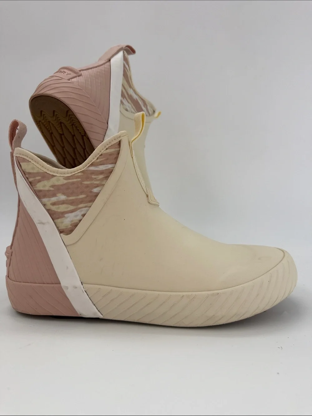 Sperry Womens Cream Chelsea Cutwater Deck Boot Size US 8.0M EU 39